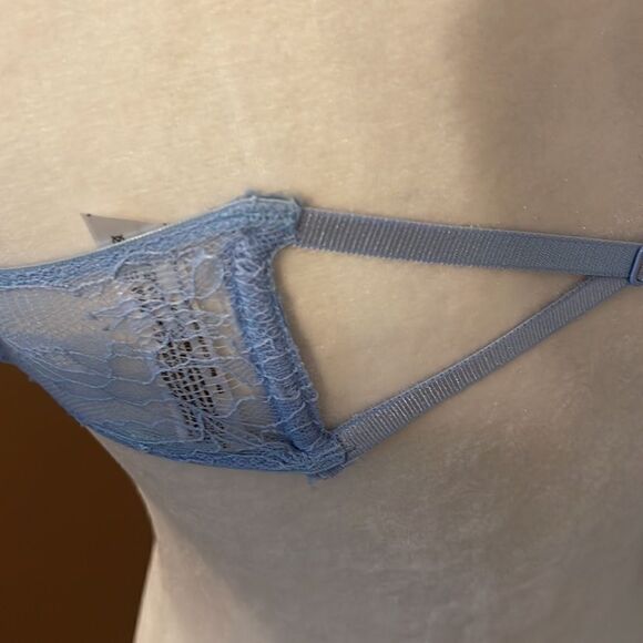 Kimchi Blue Bralette Size Small Blue NWOT - Picture 4 of 7
